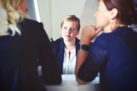 مصاحبه پنلی چیست و چه کاربردی دارد؟