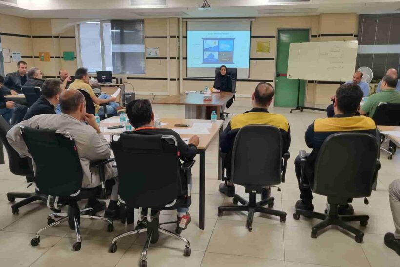 آموزش مهارت بازخورد به کارکنان شرکت مینا